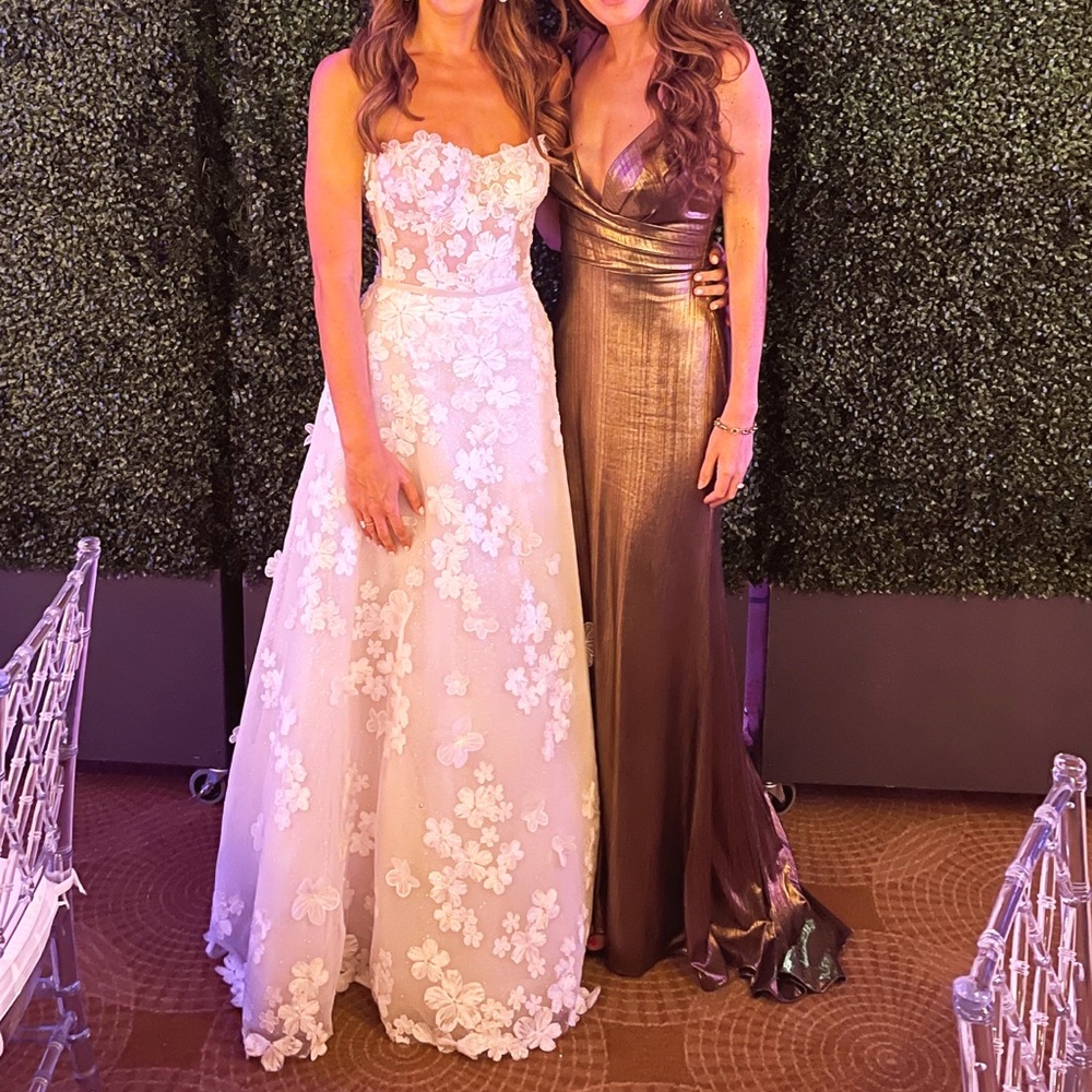 Mac Duggal Bronze Column dress worn once! Bronze/Gold size 0